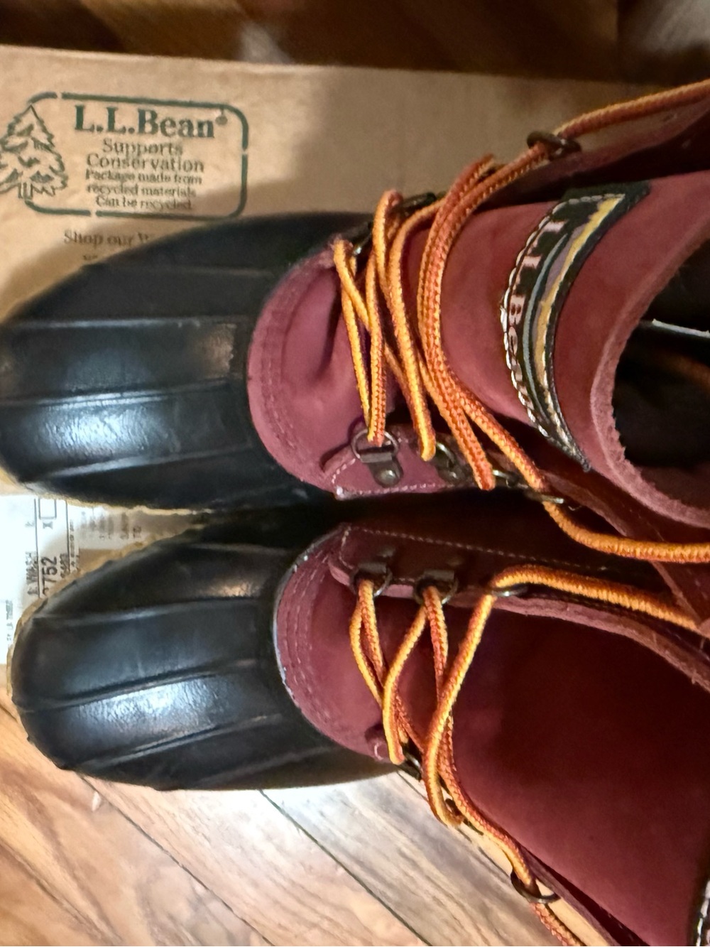 L.L.Bean Bean Boots Duck Boots Burgundy/Black Leather Rubber Lace-Up Women’s 9 M - Picture 7 of 8